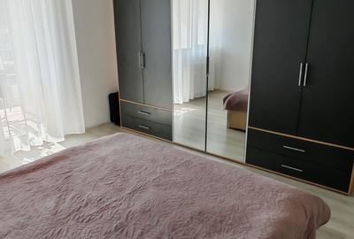 Apartament cu 2 camere decomandat în Tractorul - 4