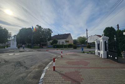 Casă cu 4 camere în Central - 2