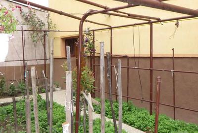Casă cu 7 camere cu Teren 195 Mp în Semicentral - 3