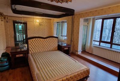 Apartament cu 3 camere decomandat în Drumul Taberei - 16