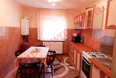 De vânzare apartament cu 3 camere în Ghelința! - 2