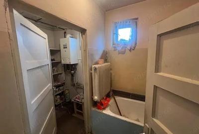 Casă cu 3 camere în Central