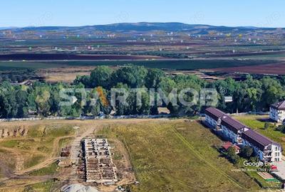 Teren de 2000 mp, în Tractorul