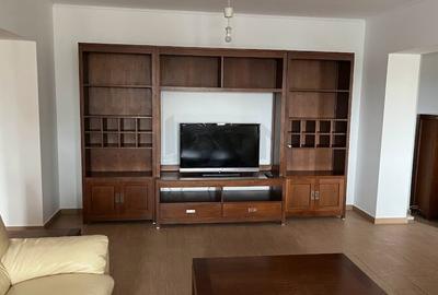 Apartament cu 3 camere semidecomandat, mobilat în P-ța Unirii - 3