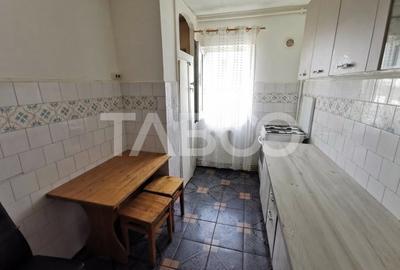 Apartament cu 2 camere decomandat, mobilat în Valea Aurie - 3
