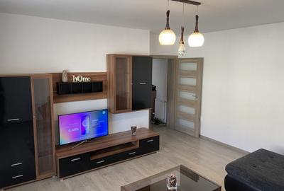 Apartament cu 2 camere semidecomandat în Buziașului
