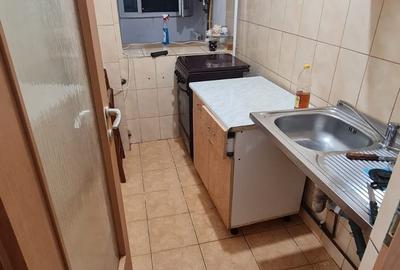 Garsoniera zona Frumoasa, etaj 2, mobilata si utilata ! Ideala Investitie ! - 3