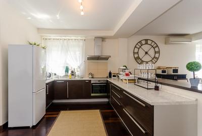Casa individuala  in zona Sub Arini, 322mp, gradina amenajata - 6