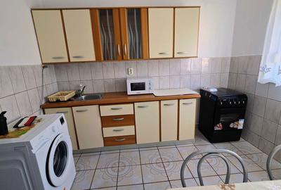 Garsonieră decomandată în Central - 2