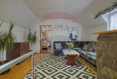 Casa 7 camere,  curte si terasa, situata in centrul Sanpetrului! Casa 7 camere,  curte si terasa, situata in centrul Sanpetrului! - 12