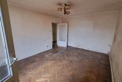 Apartament cu 3 camere decomandat în Central - 2