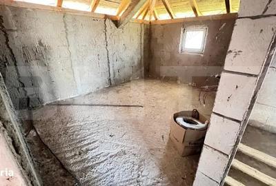 Vand casa la rosu pret 90 de mii negociabil - 6
