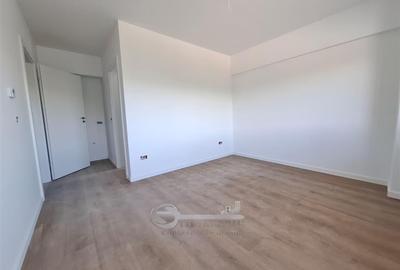 Apartament cu 3 camere decomandat în Galata - 9
