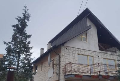 Casă cu 4 camere cu Teren 200 Mp în Central - 10