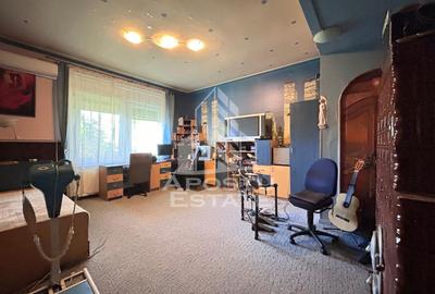 Apartament cu 4 camere circular, mobilat în P-ța Maria