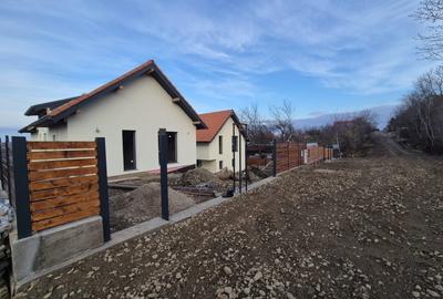 Casă individuală cu 4 camere cu Canalizare în Gheorghieni - 2