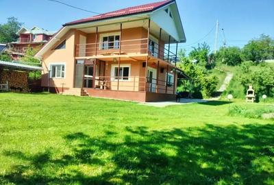 Casa si teren 1453 mp Piatra Neam?