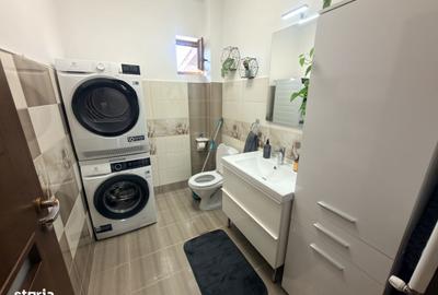 Casă cu 4 camere cu Canalizare în Central - 3