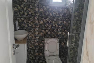 13 Septembrie, Mall Vulcan - 6