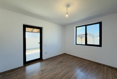 Casă individuală cu 3 camere cu Canalizare în Sânmihaiu Român - 11