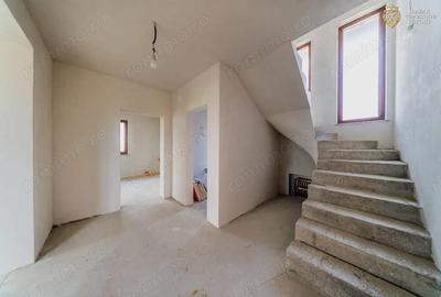 Casă cu 7 camere cu Teren 600 Mp în Sânleani - 15