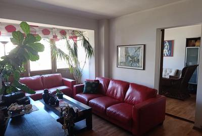 Apartament cu 5 camere în Central - 2