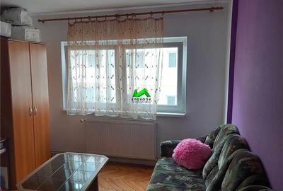 Apartament cu 3 camere decomandat în Calea Dumbrăvii