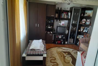 Casă cu 3 camere în Secuia - 7