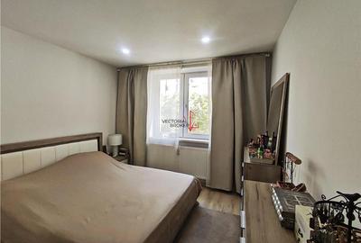 Mobilat, utilat, et.1/8, bloc 1983 Tei Facultatea de Constructii - 17