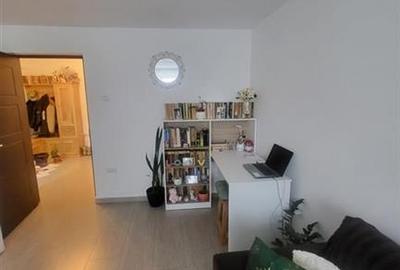 Apartament cu 4 camere decomandat în Tei - 9