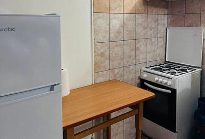 Garsonieră decomandată în Bucium - 4