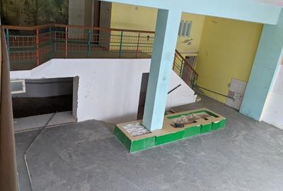 Spațiu comercial, de 194 mp, în P-ța Ovidiu - 9