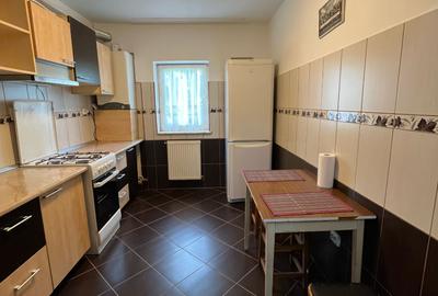 Apartament trei camere - Grădinița nr. 18 Apartament trei camere - Grădinița nr. 18 - 3