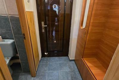 Etaj 1 - Nicolina , garsoniera mobilata, libera - 6