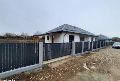 Casă cu 4 camere în Joița - 5