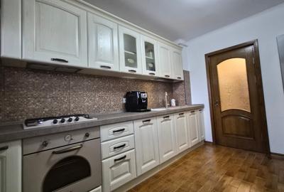 Capitol - ap 3 cam , et 2/4 , renovat integral (mobilat si utilat complet) - 12