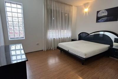 Penthouse spatios si luminos cu 2 camere • Terasa de 60 mp - 13