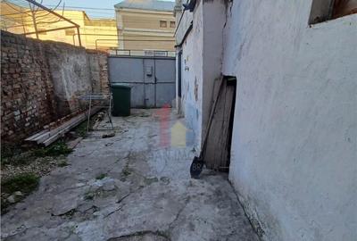 Casă cu 3 camere cu Teren 110 Mp în Central - 3