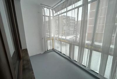 Inchiriez apart.1 cam.decom.st.51 mp,in Confectii,etaj 1din 4,modern - 4