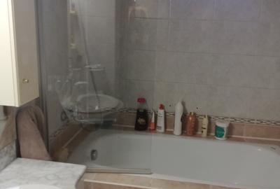 Inchiriez apartament 4 camere Micul Dallas - 8