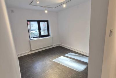 Apartament cu 4 camere decomandat în Est - 8