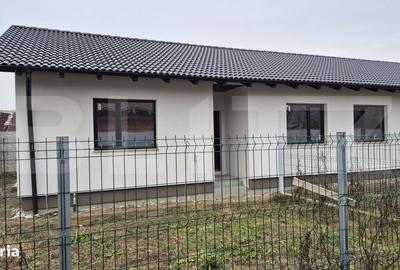 Casă cu 4 camere în Oar - 16