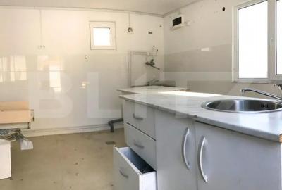 Casă cu 4 camere cu Teren 1000 Mp în Central