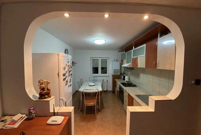 Apartament cu 3 camere decomandat în Central - 6