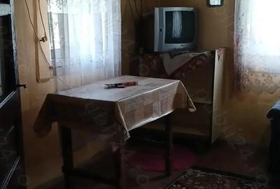 REDUCERE MARE DE PRET! In localitatea Miresu Mare, casa cu 10 ari teren, la drum asfaltat REDUCERE MARE DE PRET! In localitatea Miresu Mare, casa cu 10 ari teren, la drum asfaltat - 4