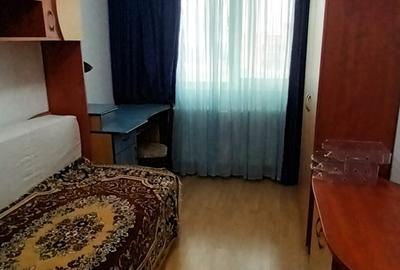 Apartament cu 3 camere decomandat în Drumul Taberei - 4
