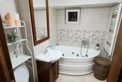 Apartament cu 3 camere decomandat în Sud - 4