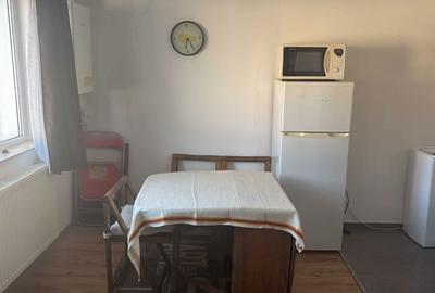 Garsonieră decomandată în Central - 1