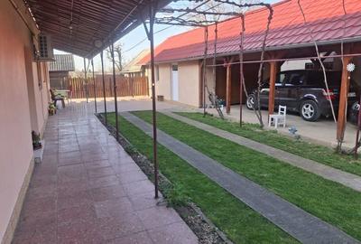 Casă cu 3 camere în Șofronea - 6