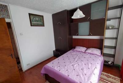 Apartament cu 2 camere semidecomandat, mobilat în Titan